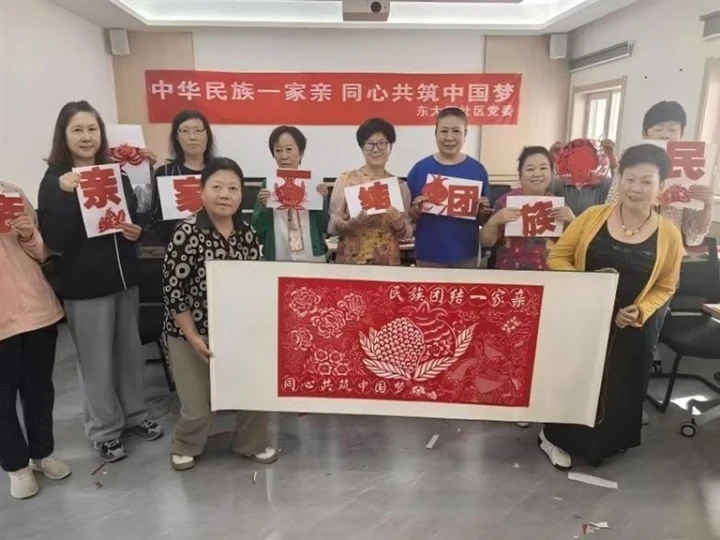 ܻW(wng) 푈FYCИs@ຣʡFYMMw͂˹¼