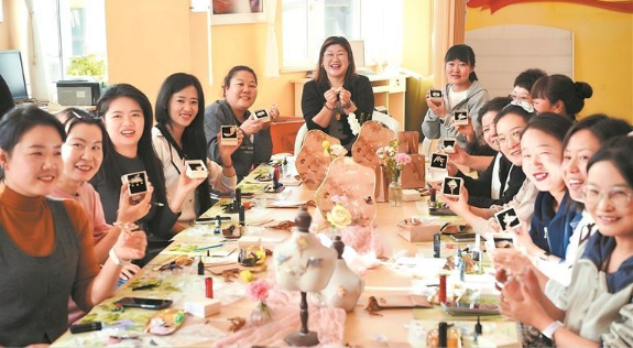 Tιͬw AһHʯѾoۺ ԭҸҡຣ(chung)F(tun)Y(ji)M(jn)ʾʡӌ(sh)`