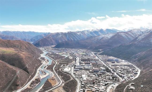 r(sh)  I(y)|(zh)l(f)չ{(dio)Сɺϵġƽ硱֮·h(jng)(j)l(f)չ^졤ଔƪ