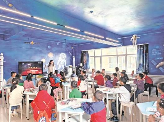 穿越“地球火星”怕迷路? 青海俄博梁回答:我有北斗