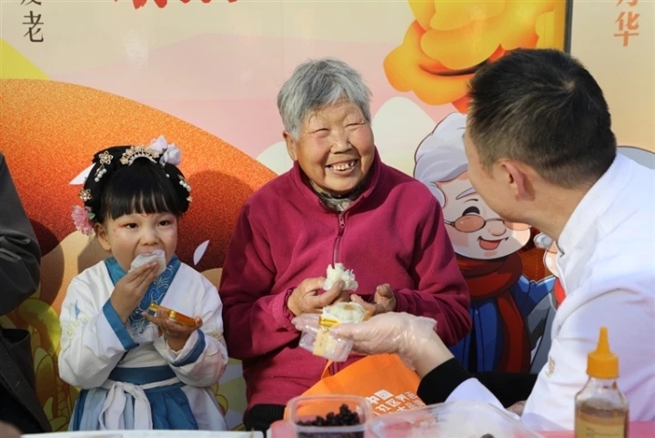 ���x�͡�ʮ���塱 �ĸ��V��ƪ��������|(zh��)�� �Ҹ����Ӵa�������۽������гǖ|�^(q��)��ʮ���塱���g��(j��ng)��(j��)���(hu��)�l(f��)չϵ�Ј�(b��o)��֮��